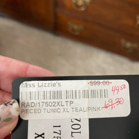 Tunic top with texture and style - Picture 7 of 7